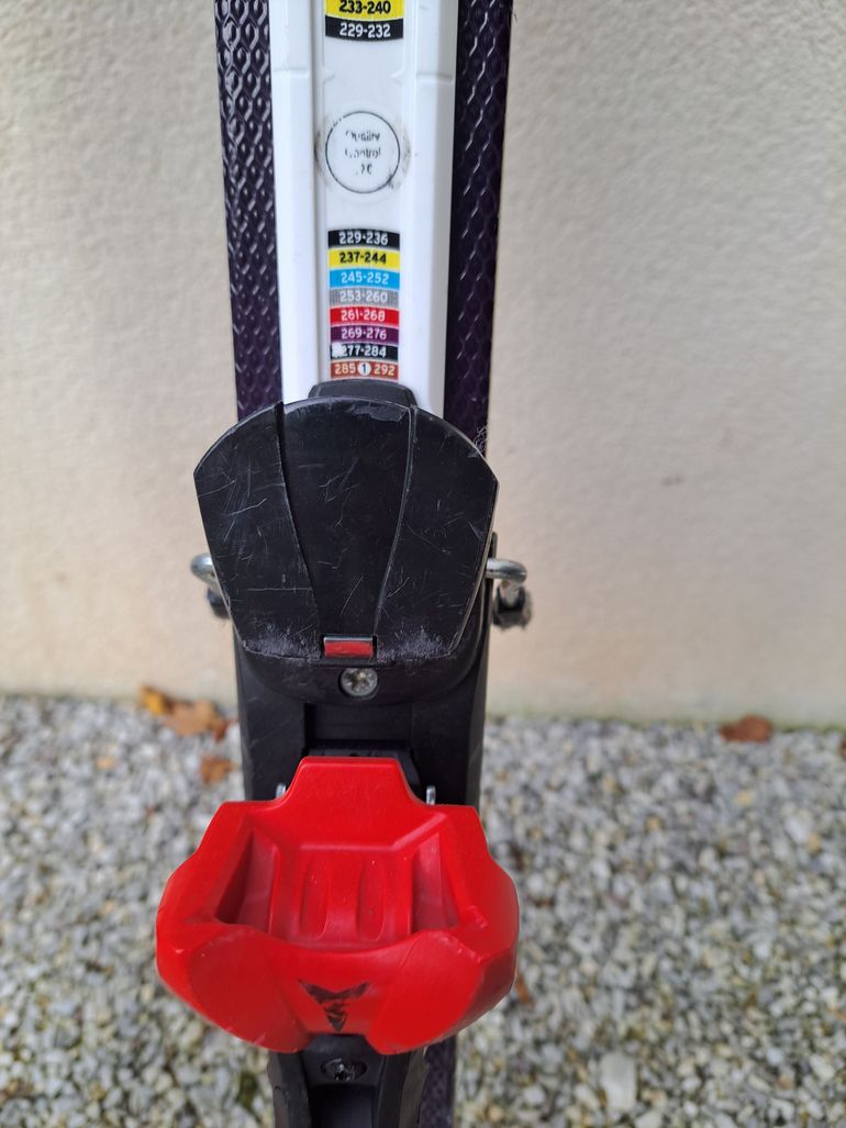 Used Atomic Atomic Redster J4 Skis bike — image 5 of 10