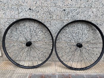 Nuha, Dt Swiss 350  Gravel