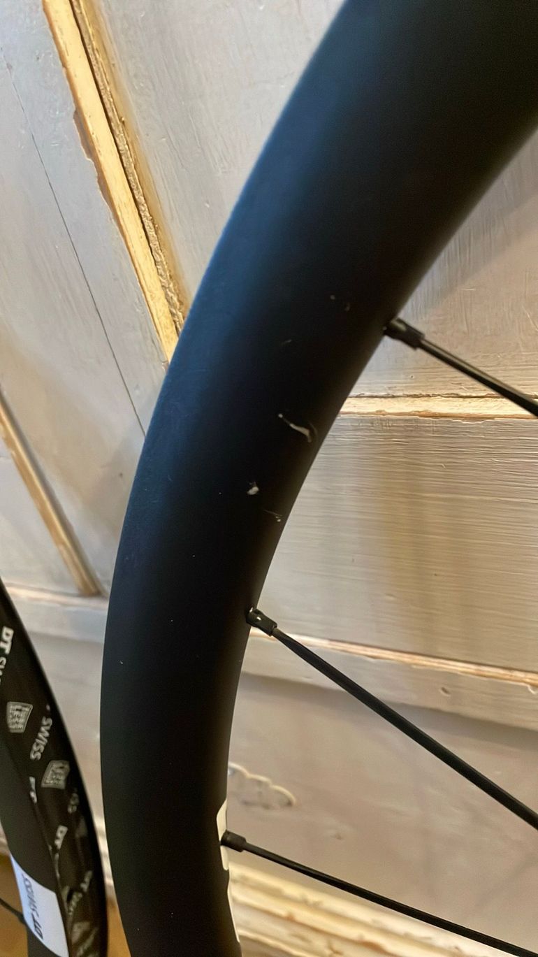 Used Dt Swiss E1800 2023 bike — image 6 of 7