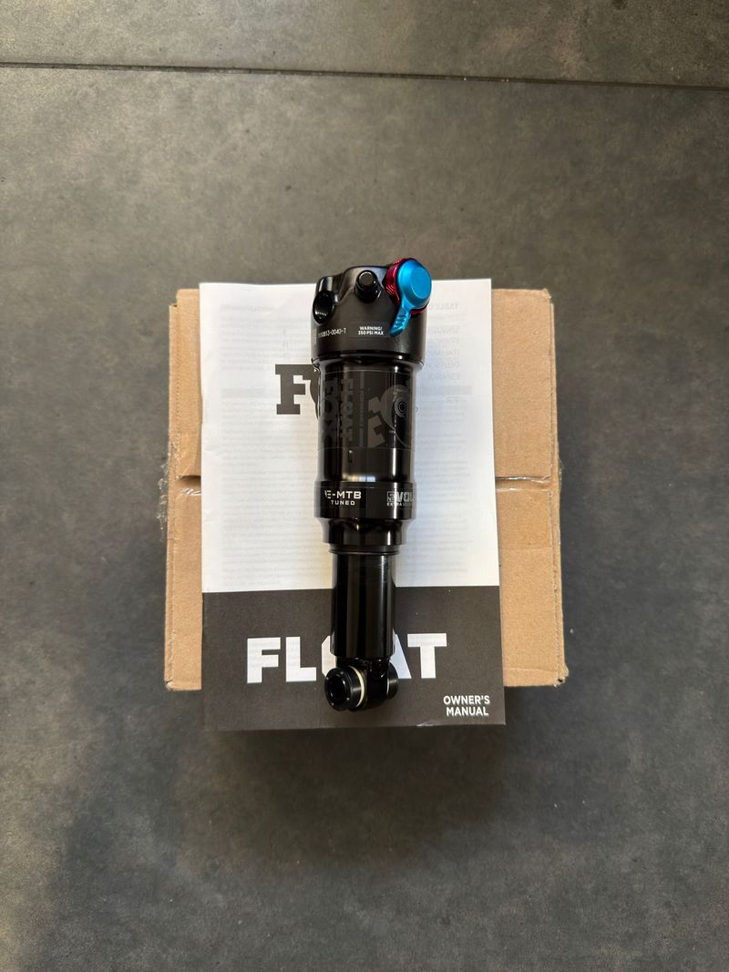 Używany Fox Racing Shox Float Performance 2pos-adj Evo LV 165x45 E-Tun Rear Suspension