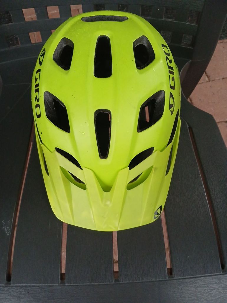 Used Giro Giro Helmet bike — image 1 of 3