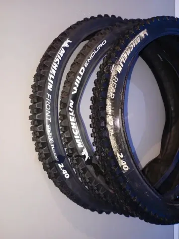 Gebrauchtes Michelin Enduro Tyres & Tubes