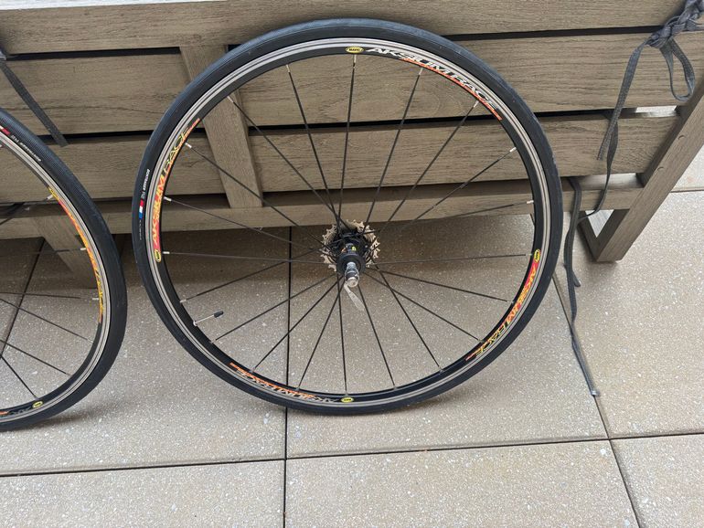 Used Mavic Aksium Race 2016 bike — image 6 of 6