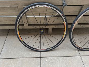 Used Mavic Aksium Race 2016 bike — image 5 of 6