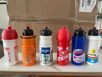 Used otra 50 Botellines/Bidones Ciclismo diferentes equipos 1990 bike — image 3 of 8