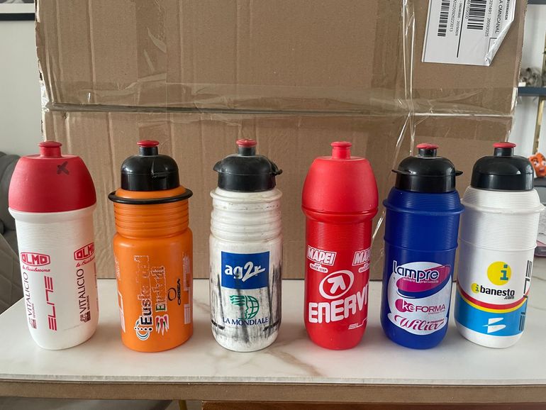 Used otra 50 Botellines/Bidones Ciclismo diferentes equipos 1990 bike — image 3 of 8