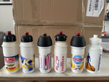 Used otra 50 Botellines/Bidones Ciclismo diferentes equipos 1990 bike — image 2 of 8