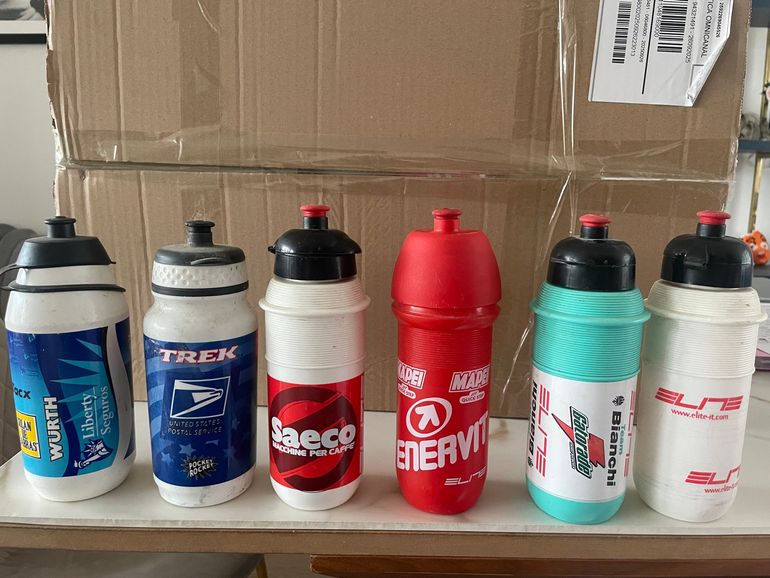 Used otra 50 Botellines/Bidones Ciclismo diferentes equipos 1990 bike — image 7 of 8