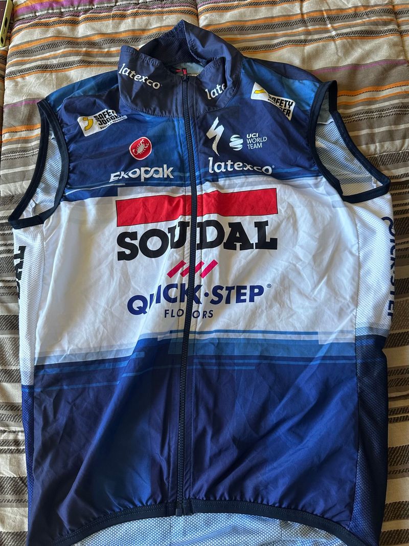 Gebrauchtes Castelli Gilet Antivento Soudal Quick Step M di Casper Pedersen 2023 Cycling Clothing