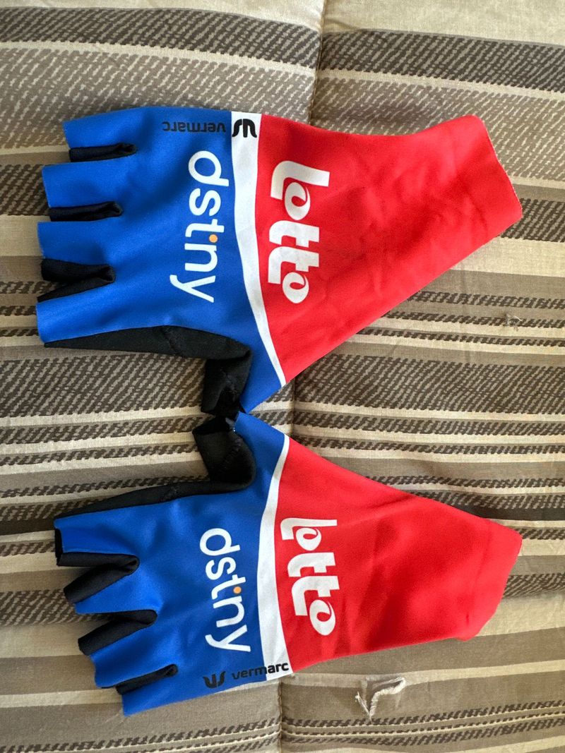 Gebrauchtes Vermarc Guanti Lotto Dstny M campione olandese 2023 Cycling Clothing