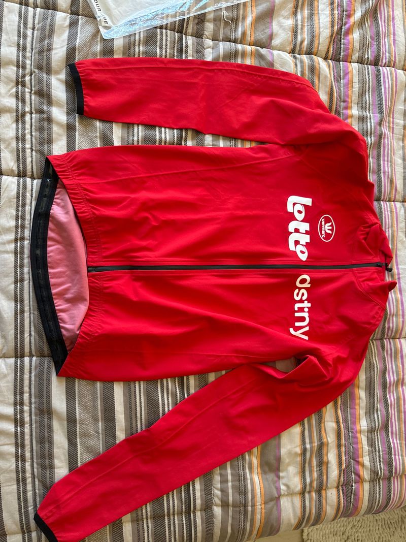 Brugt Vermarc Giacca leggera lotto dstny S antipioggia e vento 2024 Cycling Clothing