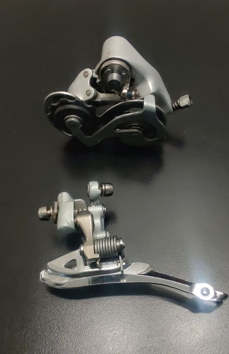 Used Campagnolo Veloce Groupset 2x8 Speed 1995 bike — image 7 of 13