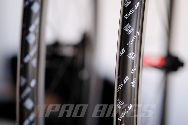 Used Classifield Classified R50 Carbon Wheelset 2023 bike — image 9 of 13
