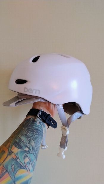 Used Bern Casco  MTB, Bici da Strada, Skate bike — image 2 of 5