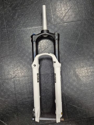 Używany Sr Suntour XCR34 BOOST 2021 Fork