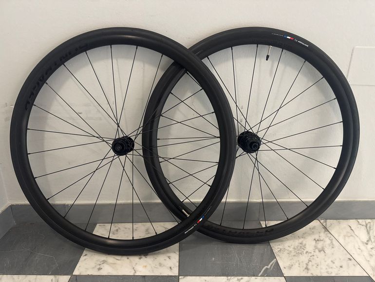 Used Bontrager Bontrager Paradigm SL inkl Reifen 2025 bike — image 1 of 3
