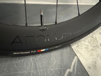 Used Bontrager Bontrager Aeolus Pro 51 inkl. Reifen 2025 bike — image 2 of 3
