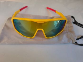 Used Specialized Cycling Glasses 2024 bike — image 1 of 3