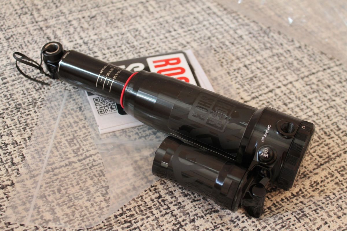 RockShox RockShox Super Deluxe Select+ RT 205x60 mm Trunnion