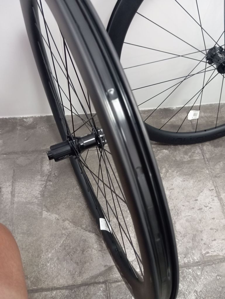 Used Cannondale Cannondale HollowGram R45 Carbon Wheelset 2025 bike — image 4 of 7
