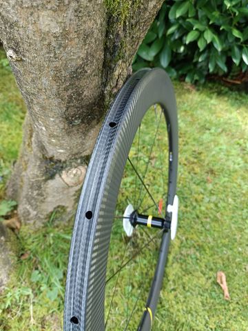 Brugt mavic Comete pro Carbon SL 2022 bike — billede 4 af 6