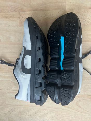 Used On Running Cloudflow Farbe Glacier/Black Größe 9.5 bzw 43 2025 bike — image 4 of 6