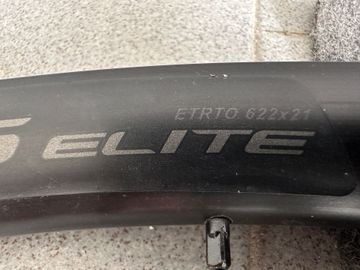 Used Axis elite Ruote axis Elite 2022 bike — image 2 of 8