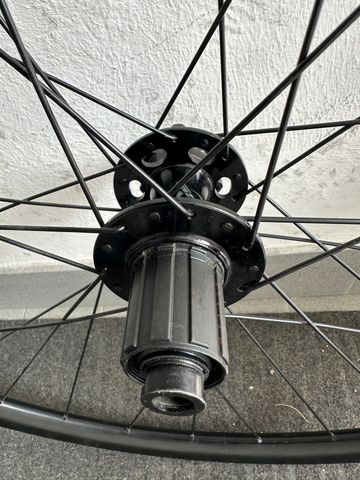 Used Axis elite Ruote axis Elite 2022 bike — image 4 of 8