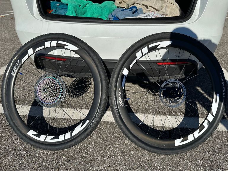 Used Zipp Zipp 303s 2023 bike — image 1 of 6