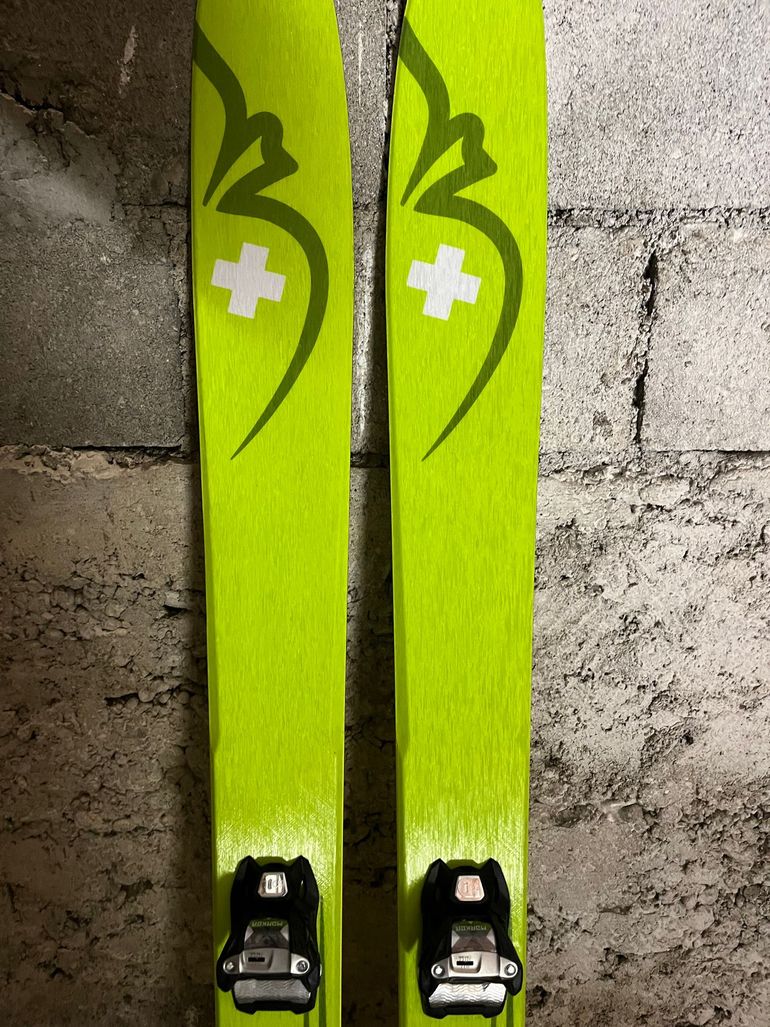 Used Movement ski  go 109 titanal bike — image 2 of 6