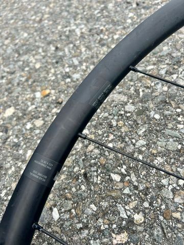 Tweedehands Dt Swiss Performance LN 2024 bike — afbeelding 3 van 6