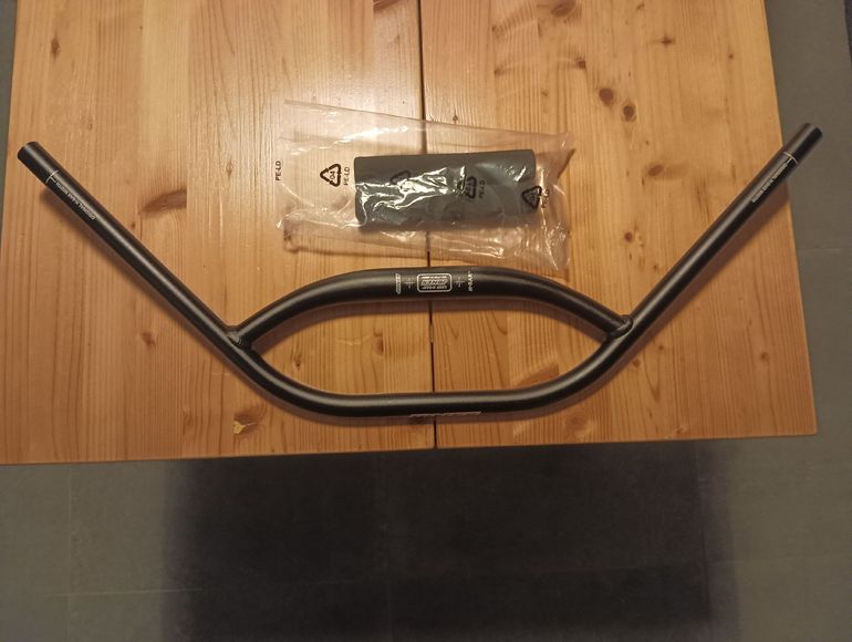 Used Altro Jones H-Bar Loop 710 2025 bike — image 1 of 7