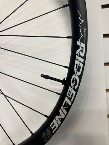 Used Boyd Ridgeline 29er Carbon Wheel Set bike — image 2 of 6