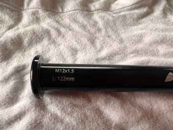 Used Factor sztywne osie thru axels 2023 bike — image 3 of 6