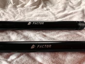 Used Factor sztywne osie thru axels 2023 bike — image 6 of 6