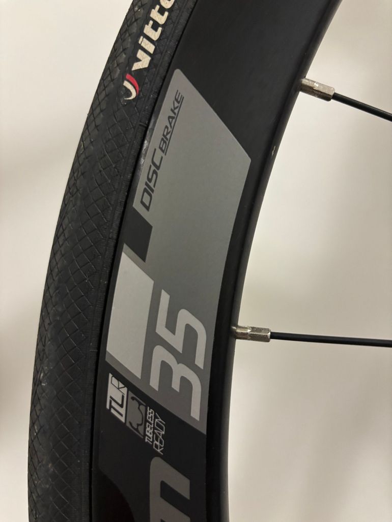 Used Vision Vision Team 35 Disc 2024 bike — image 5 of 6