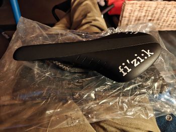 Used Fizik e Airone R1 saddle bike