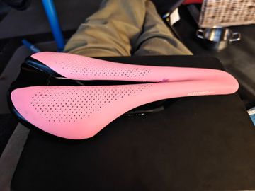 Used Bontrager Monrose Pro 138mm Saddles & Seatposts