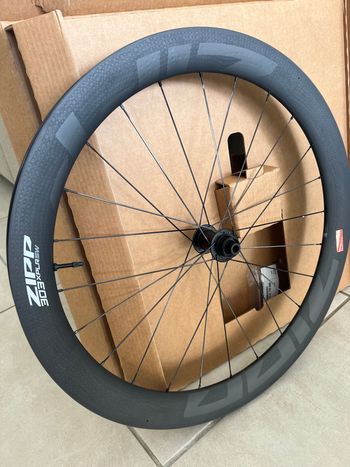 Used Zipp 303 XPLR SW front wheel 2025 bike — image 2 of 3