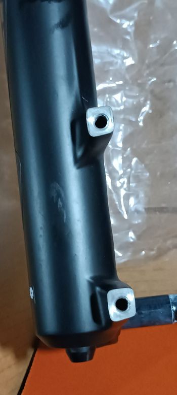 Used RockShox RockShox Lyrik Select RC 150mm 2022 bike — image 10 of 15