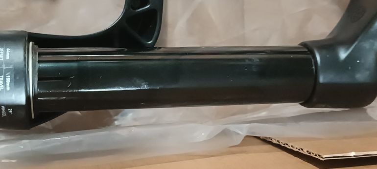 Used RockShox RockShox Lyrik Select RC 150mm 2022 bike — image 4 of 15