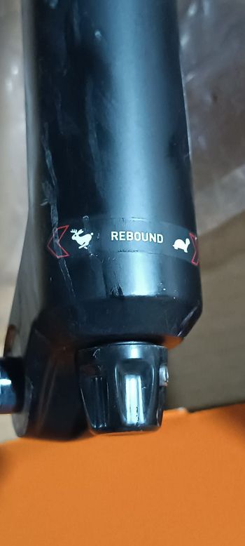 Used RockShox RockShox Lyrik Select RC 150mm 2022 bike — image 13 of 15