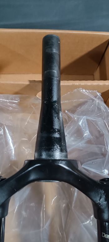 Used RockShox RockShox Lyrik Select RC 150mm 2022 bike — image 11 of 15