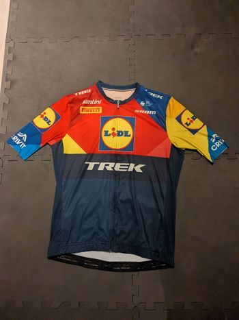 Santini, Lidl Trek Trikot