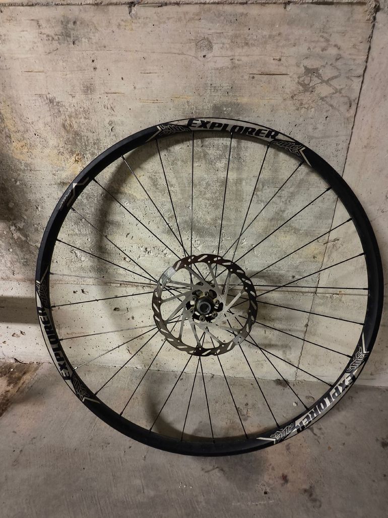 Used pmp vendo ruote  Explorer 2023 bike — image 1 of 2