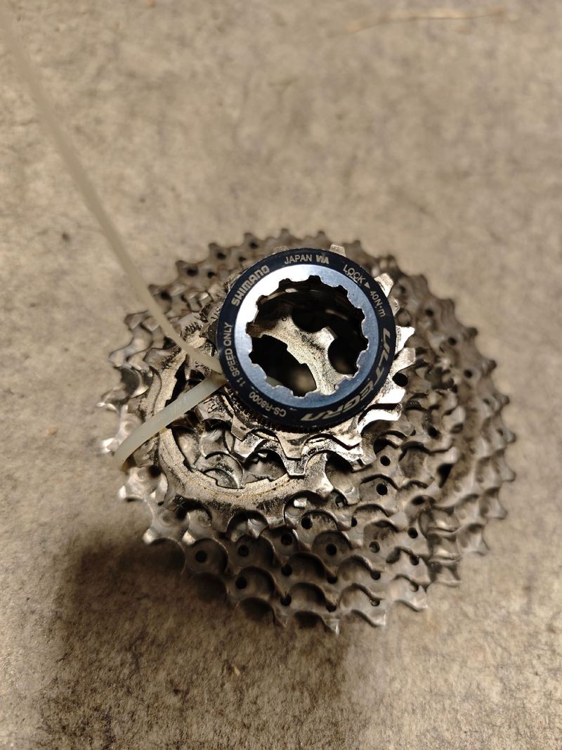 Used Shimano Ultegra Kassette 11-fach CS-R8000 11 - 30 Zähne 2020 Drivetrain & Pedals