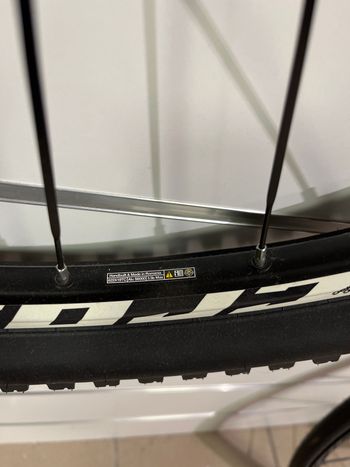 Used Mavic Roue avant CrossRoc Lefty 2016 bike — image 3 of 3