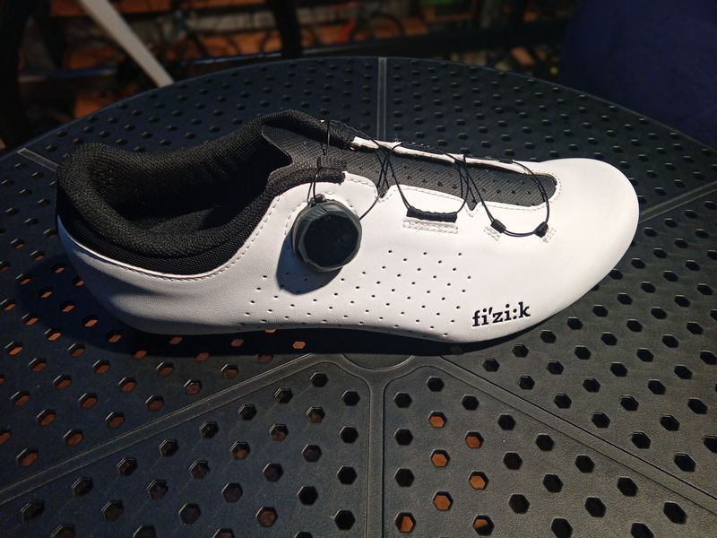 Brugt Fizik Vento Omnia White-Black 2025 Cycling Shoes