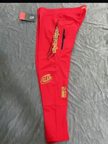 Used Troy Lee Designs TLD Sprint ultra 2024 bike — image 2 of 4