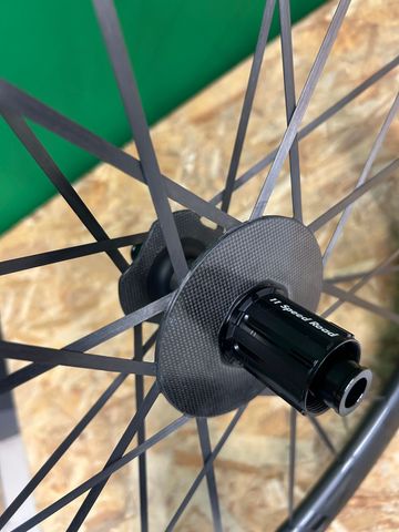 Used Cadex Max40 2025 bike — image 5 of 9